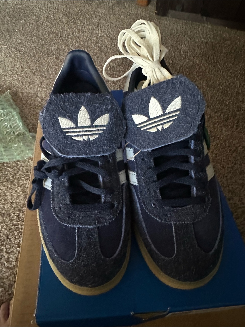 Adidas WOMENS HANDBALL SPEZIAL LT SIZE 7 removable flap.